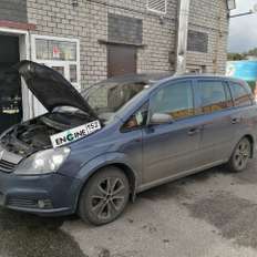 undefined на водородной очистке двигателя Opel Zafira проходит водородную очистку двигателя