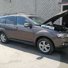 Mitsubishi Outlander на водородной очистке двигателя в компании ВОДОРОДОФФ (ранее Водород+ НН) Mitsubishi Outlander проходит водородную очистку двигателя