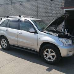 Toyota RAV4 на водородной очистке двигателя в компании ВОДОРОДОФФ (ранее Водород+ НН) Toyota RAV4 проходит водородную очистку двигателя