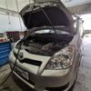 Toyota Corolla Verso проходит водородную очистку двигателя