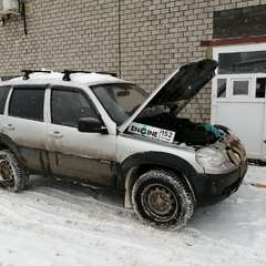 Chevrolet Niva на водородной очистке двигателя в компании ВОДОРОДОФФ (ранее Водород+ НН) Chevrolet Niva проходит водородную очистку двигателя