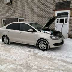 Volkswagen Polo на водородной очистке двигателя в компании ВОДОРОДОФФ (ранее Водород+ НН) Volkswagen Polo проходит водородную очистку двигателя