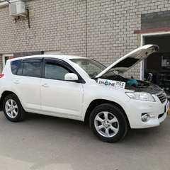 Toyota RAV4 на водородной очистке двигателя в компании ВОДОРОДОФФ (ранее Водород+ НН) Toyota RAV4 проходит водородную очистку двигателя