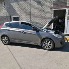 Hyundai Solaris на водородной очистке двигателя в компании ВОДОРОДОФФ (ранее Водород+ НН) Hyundai Solaris проходит водородную очистку двигателя