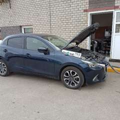 Mazda Demio на водородной очистке двигателя в компании ВОДОРОДОФФ (ранее Водород+ НН) Mazda Demio проходит водородную очистку двигателя